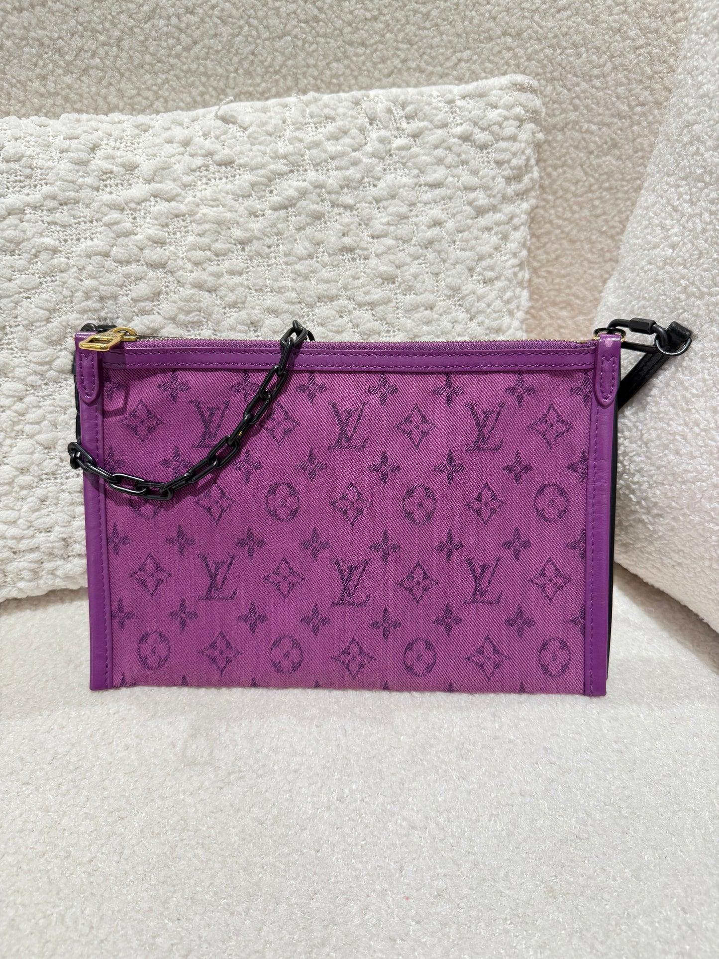 LOUIS VUITTON LINED FLAT MESSENGER PURPLE DARK BROWN