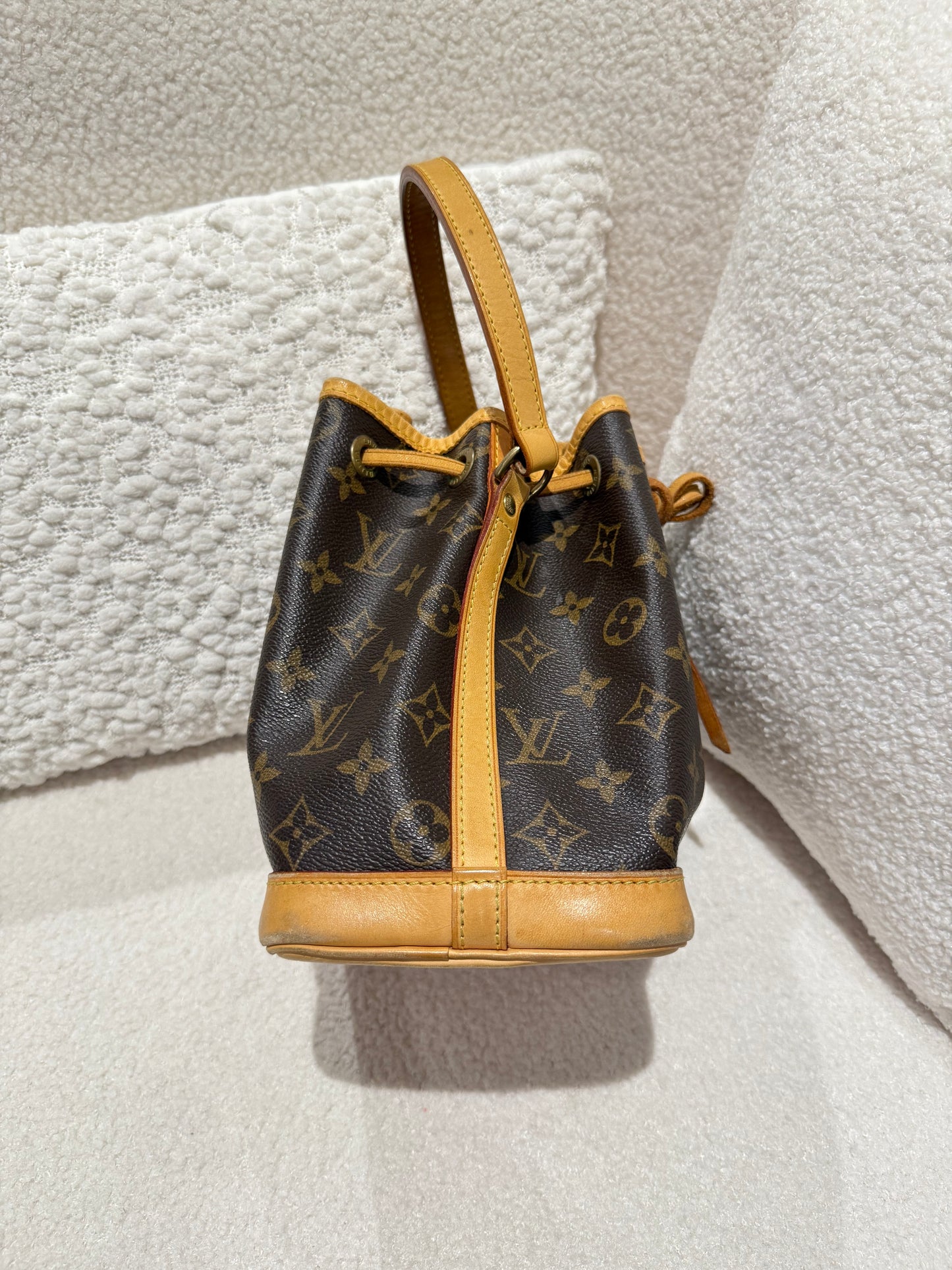 LOUIS VUITTON PETIT NOE MONOGRAM CANVAS