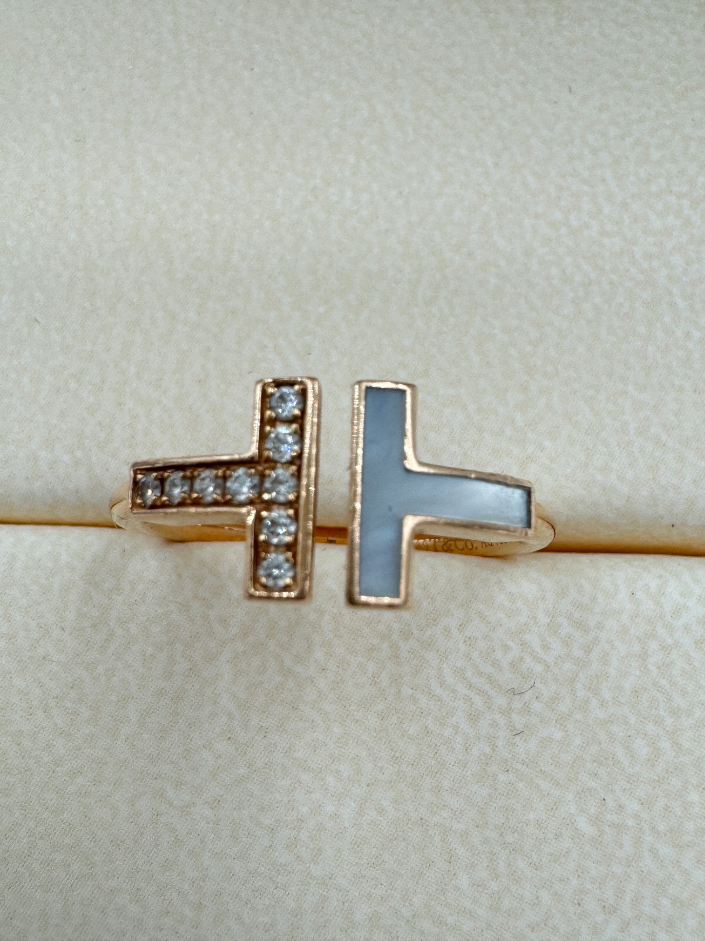 Tiffany T Wire Ring 18K Gold with Diamonds and Mother-of-pearl Ring