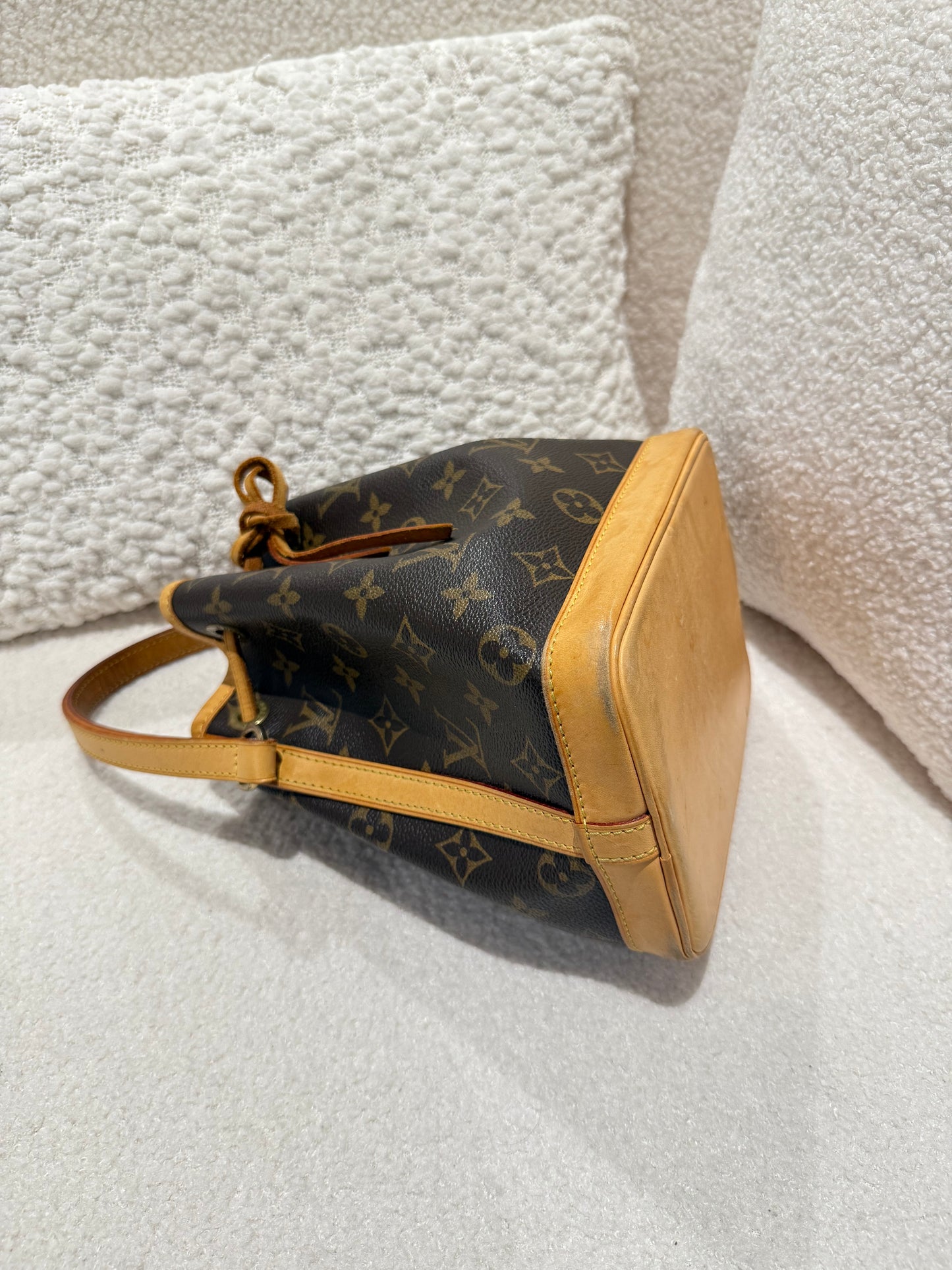 LOUIS VUITTON PETIT NOE MONOGRAM CANVAS