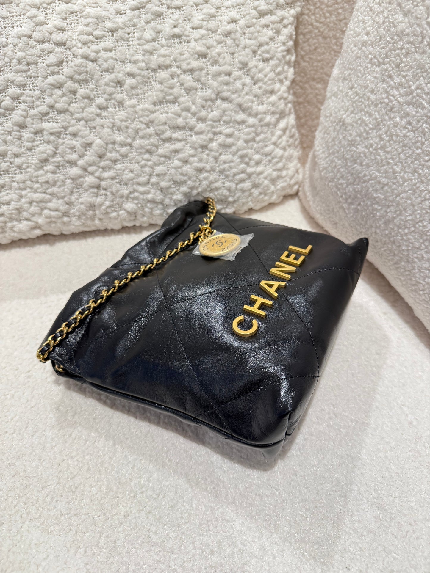 CHANEL MINI 22 BAG SHINY CALFSKIN BLACK BRUSHED GHW (MICROCHIP)