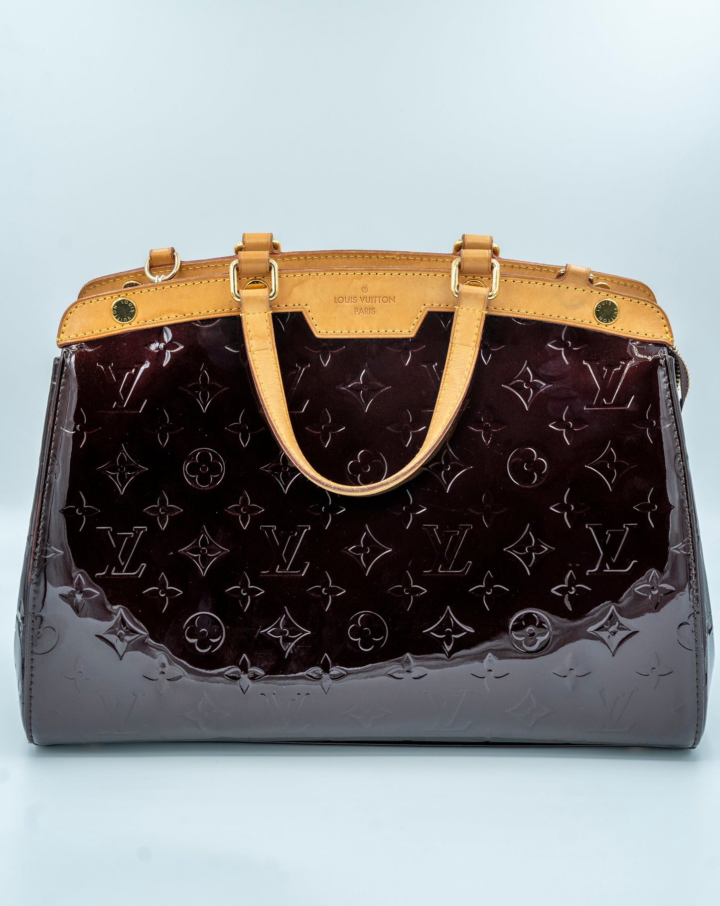 LOUIS VUITTON AMARANTE MONOGRAM VERNIS BERA MM BAG