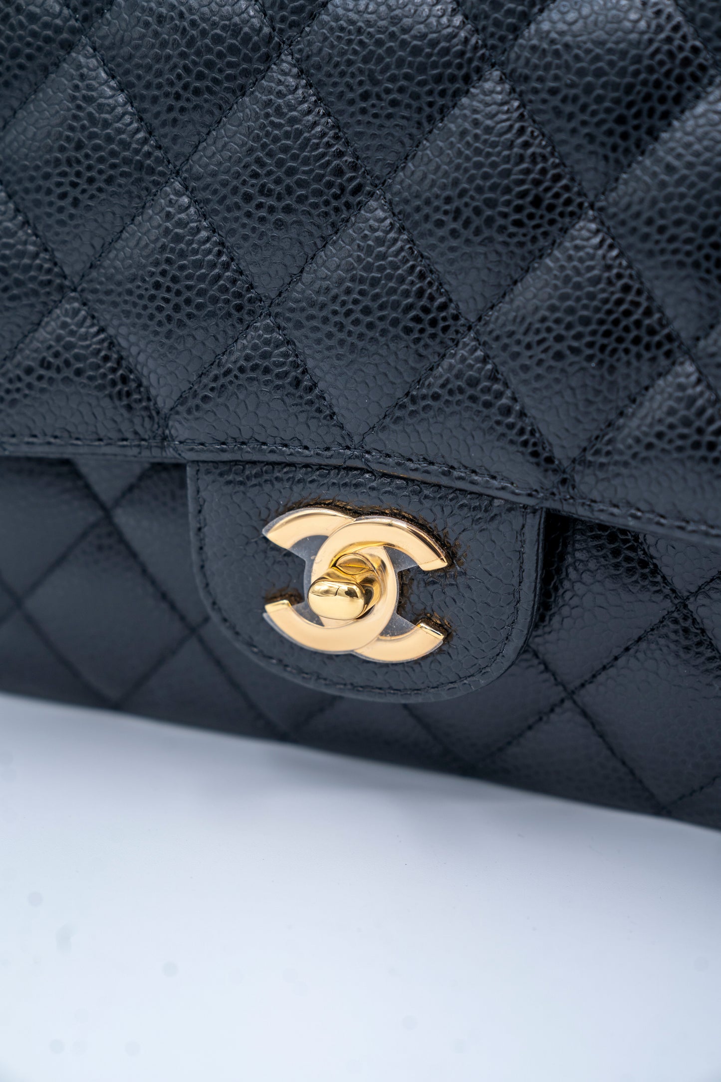 CHANEL CLASSIC CAVIAR MEDIUM DOUBLE FLAP