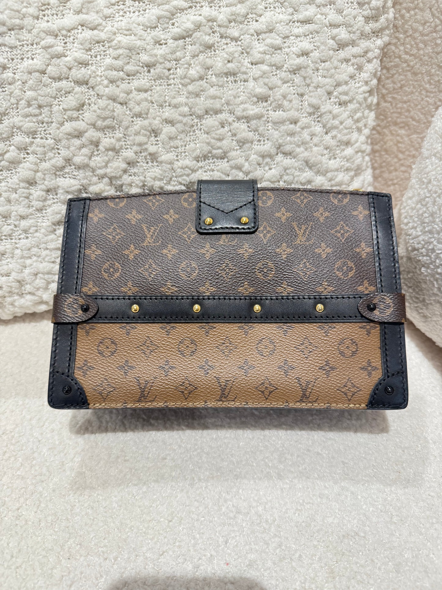 LOUIS VUITTON TRUNK CLUTCH REVERSE MONOGRAM