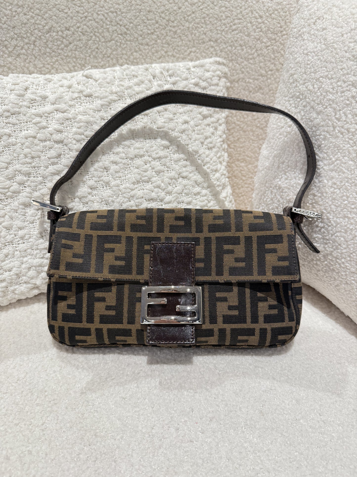 FENDI VINTAGE BAGUETTE SHOUDER BAG FF JACQIARD SHW