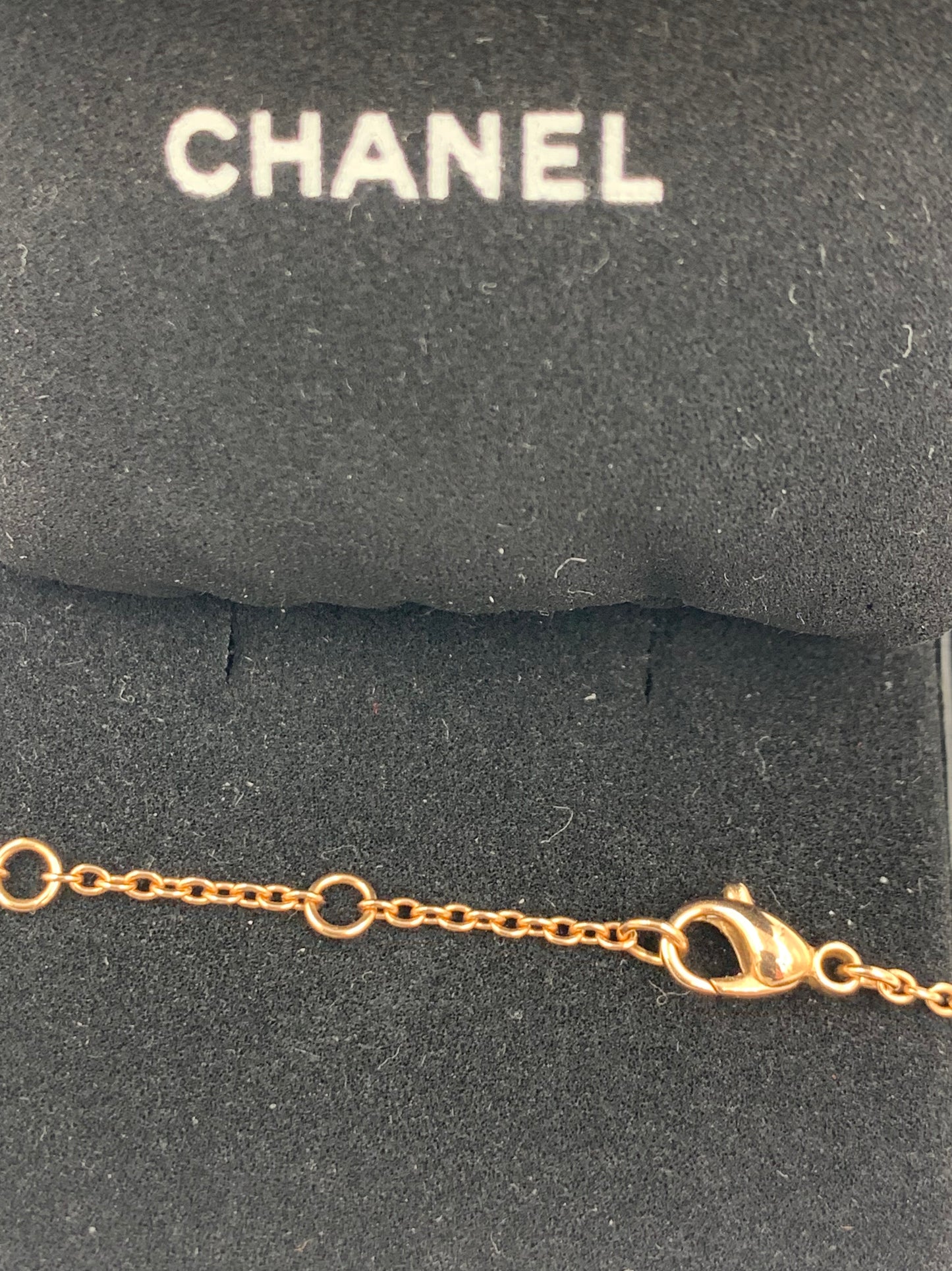 COCO CHANEL CRUSH YELLOW GOLD NECKLACE