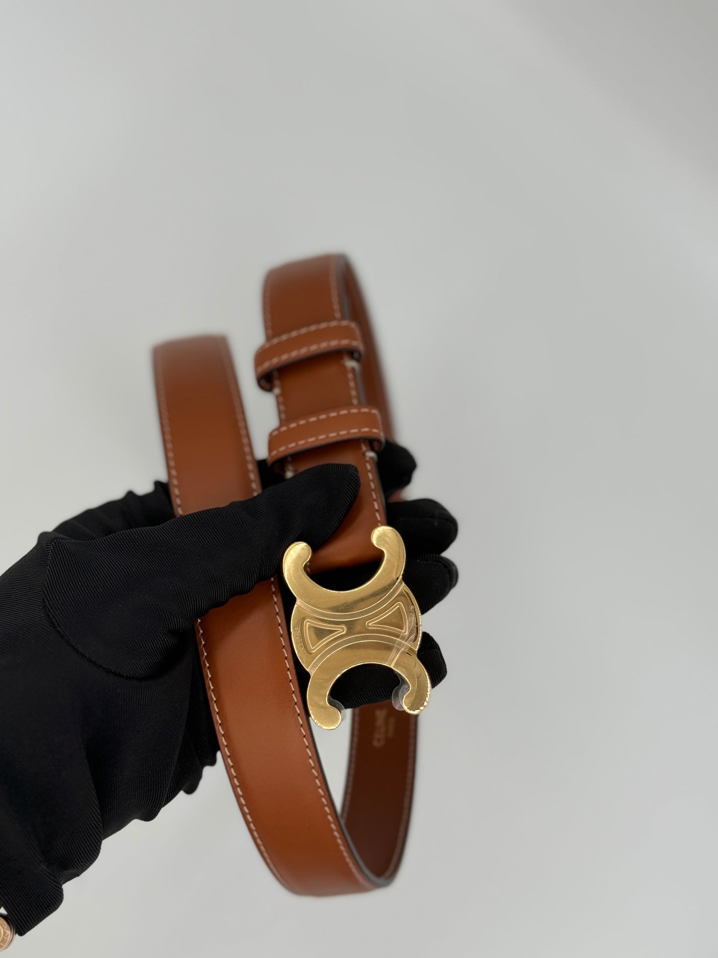 CELINE SMALL TRIOMPHE BELT IN LEATHER BROWN 75