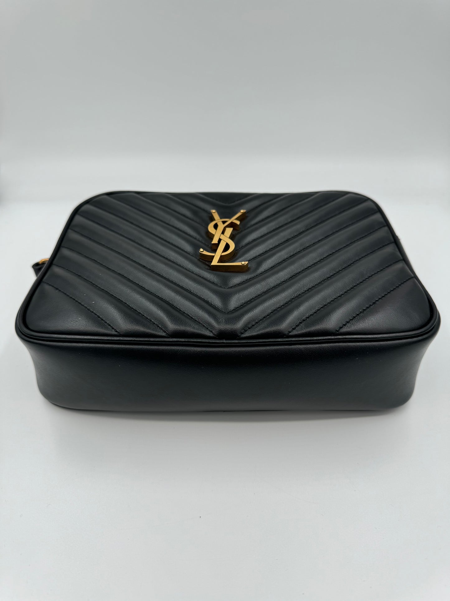 SAINT LAURENT/YSL LOU CAMERA BAG CALFSKIN BLACK