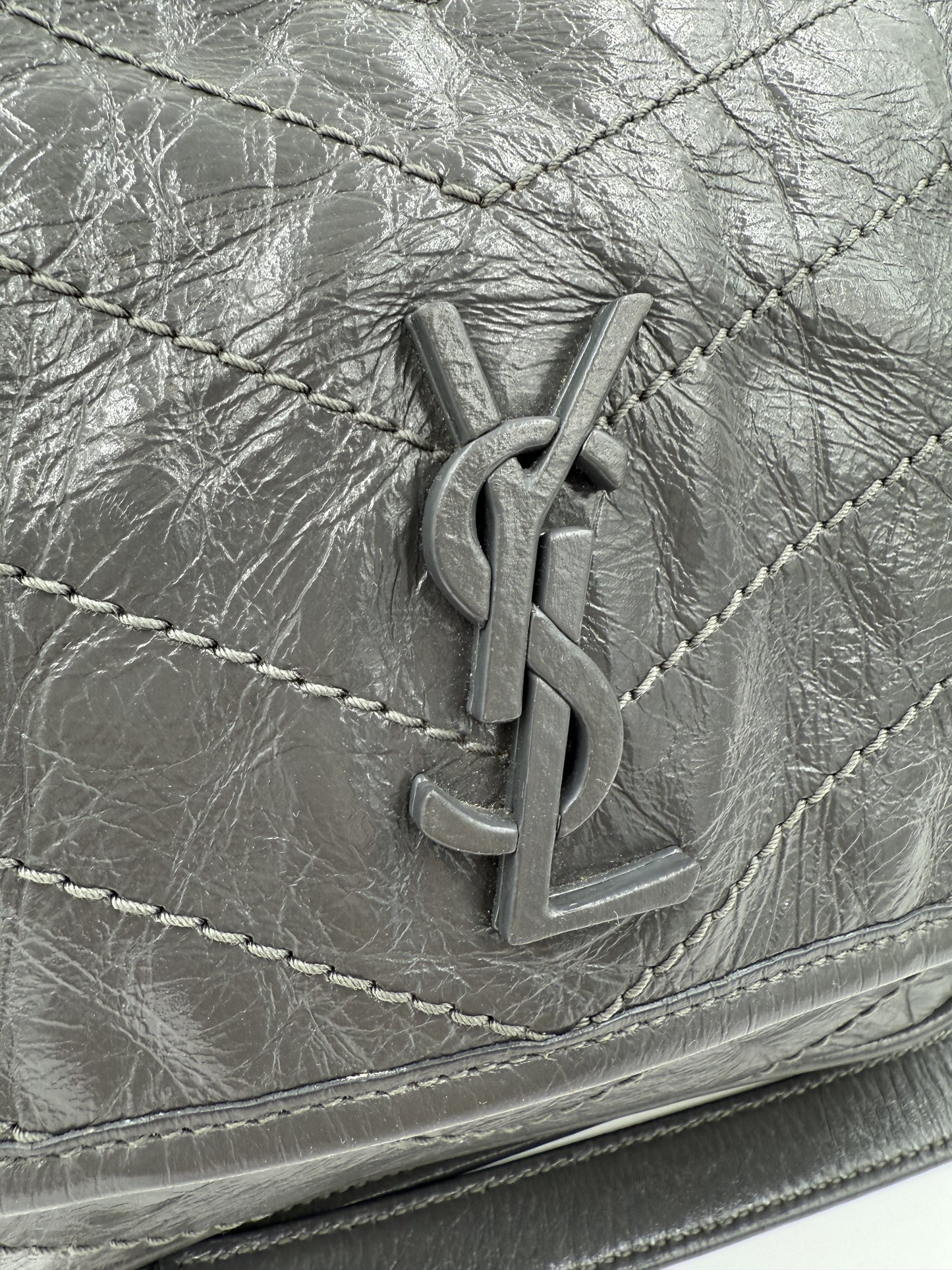 Saint Laurent Niki Baby calfskin grey