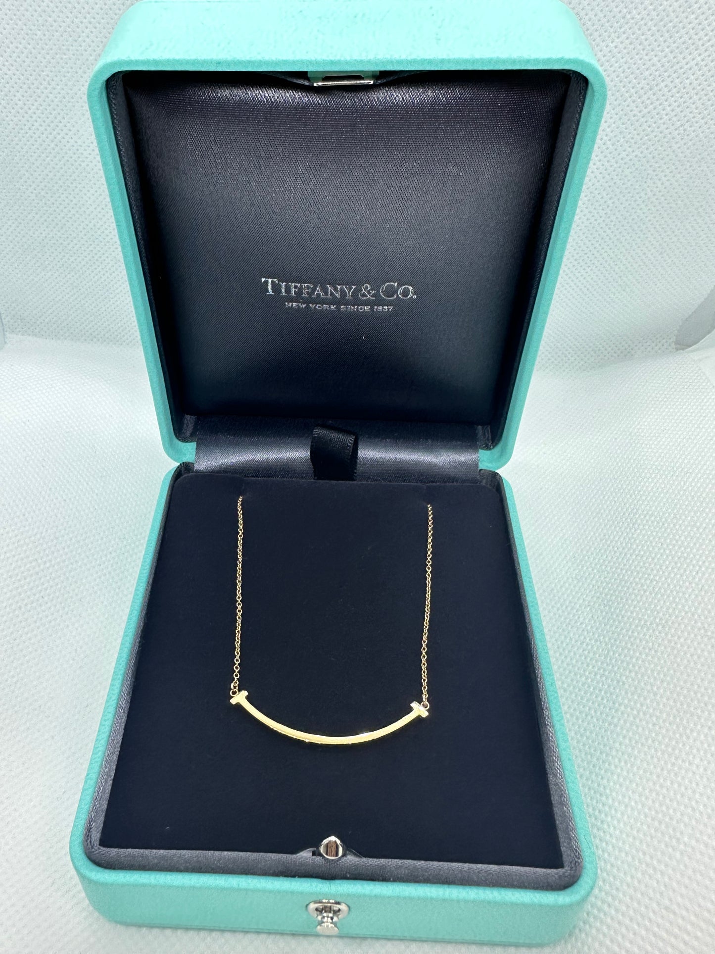 Tiffany T Smile Pendant in Yellow Gold, Small
